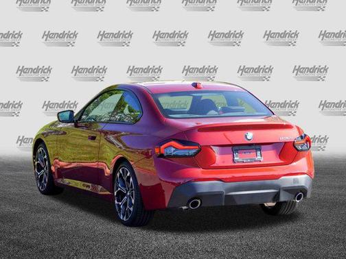 2025 BMW 230 i