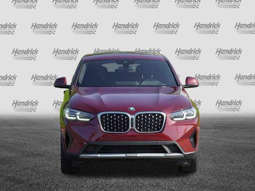 2025 BMW X4 xDrive30i