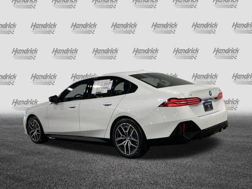 2025 BMW i5 M60