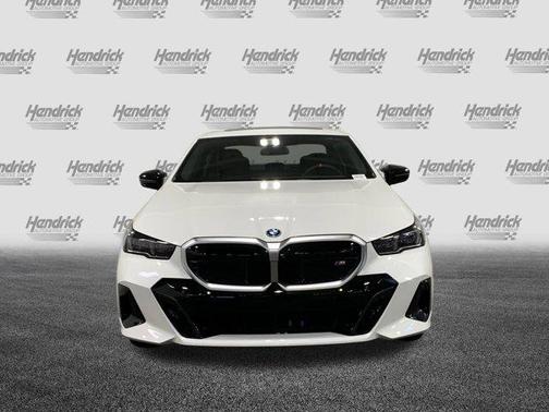 2025 BMW i5 M60