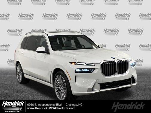 2025 BMW X7 xDrive40i