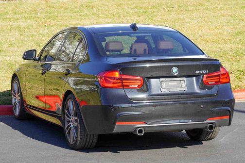 2016 BMW 340 340i