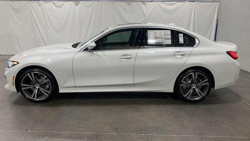 2024 BMW 330 i xDrive