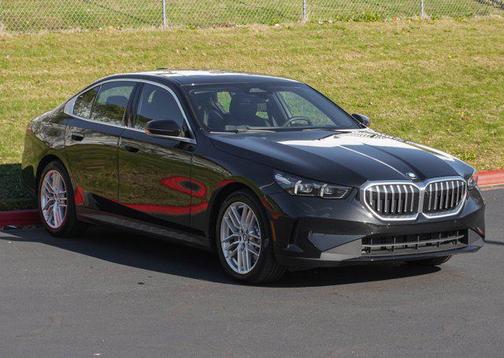 2025 BMW 530 xDrive