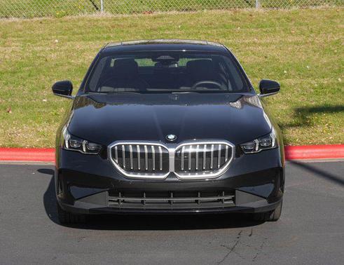 2025 BMW 530 xDrive