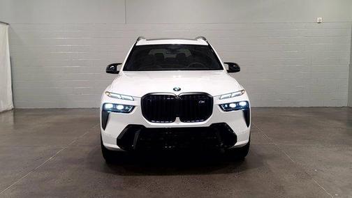 2026 BMW X7 M60i