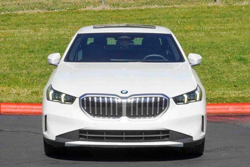2025 BMW 530 xDrive