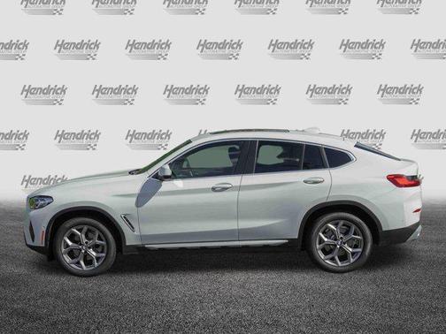 2024 BMW X4 xDrive30i