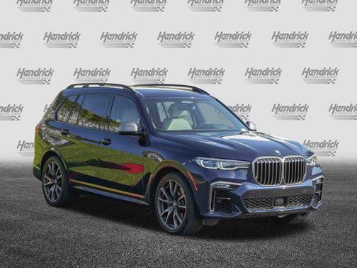 2021 BMW X7 M50i