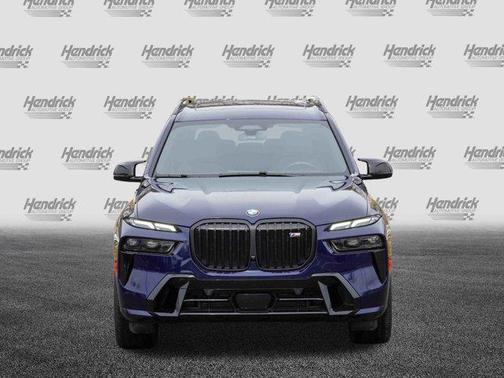 2023 BMW X7 M60i