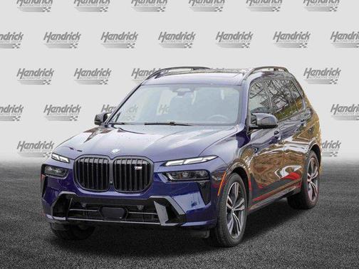 2023 BMW X7 M60i