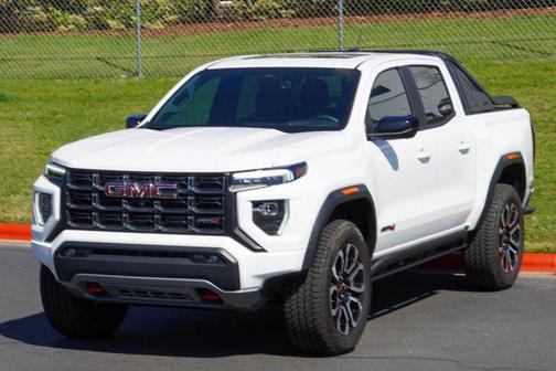 Summit White 2025 GMC Canyon AT4