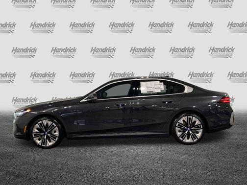 2025 BMW i5 eDrive40