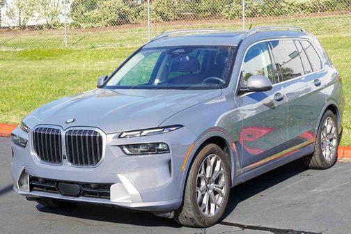 2023 BMW X7 xDrive40i