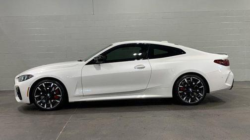 2025 BMW M440 i