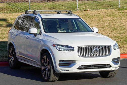 2024 Volvo XC90 B6 Plus Bright Theme 6-Seater