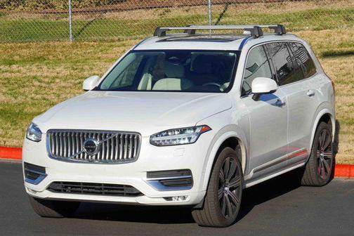 2024 Volvo XC90 B6 Plus Bright Theme 6-Seater