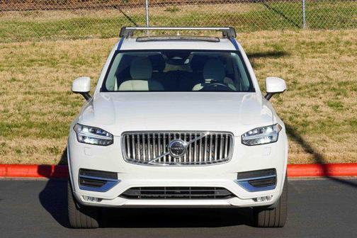 2024 Volvo XC90 B6 Plus Bright Theme 6-Seater