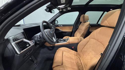 Black Sapphire Metallic 2026 BMW X5 PHEV xDrive50e