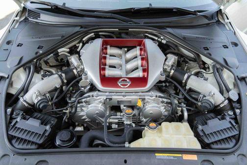 2014 Nissan GT-R Premium