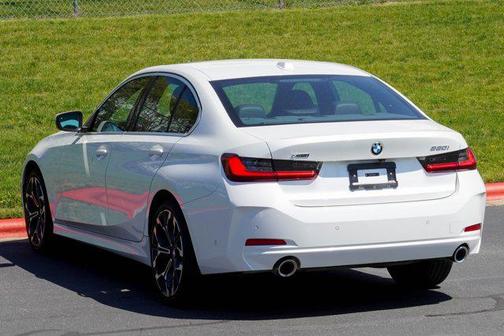 Mineral White Metallic 2025 BMW 330 xDrive