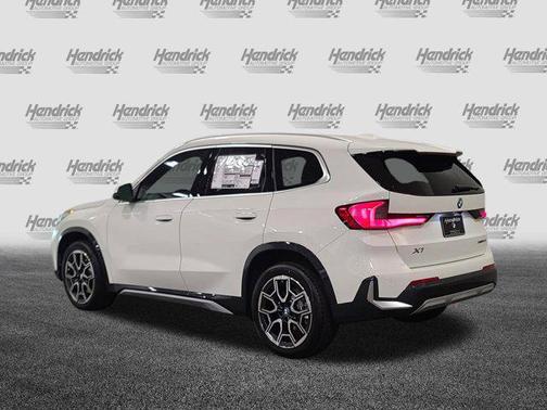 Alpine White 2026 BMW X1 xDrive28i