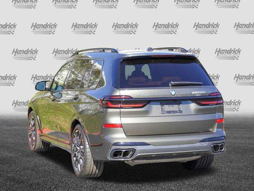 2025 BMW X7 M60i