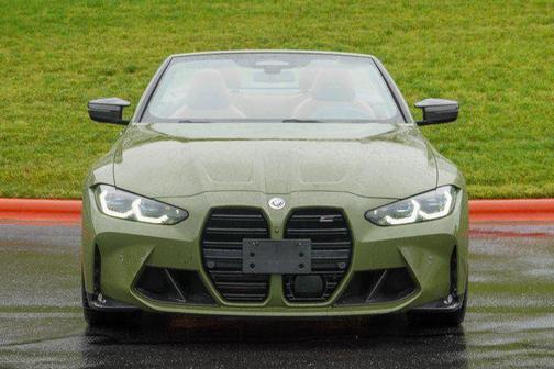 URBAN GREEN 2023 BMW M4 Competition xDrive