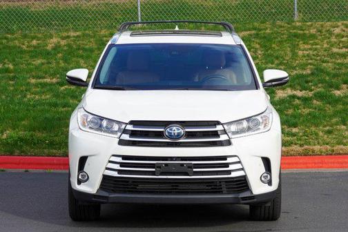 2019 Toyota Highlander Hybrid Platinum