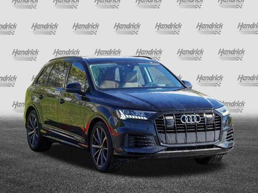 Mythos Black Metallic 2024 Audi Q7 55 Prestige