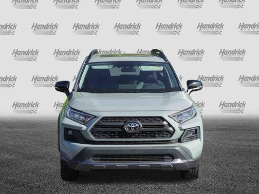 2020 Toyota RAV4 SE