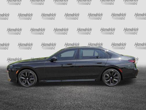 2023 BMW 740 i