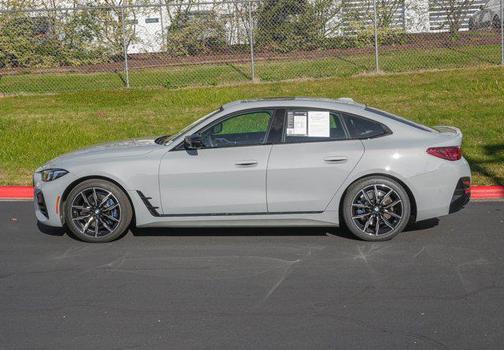 2025 BMW M440 i