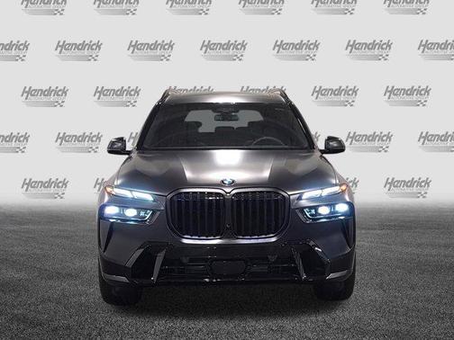 Black Sapphire Metallic 2026 BMW X7 xDrive40i