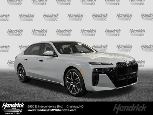 2025 BMW 740 i