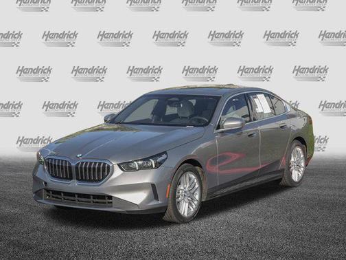 2025 BMW 530 530i