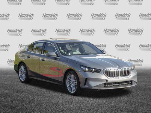 2025 BMW 530 530i