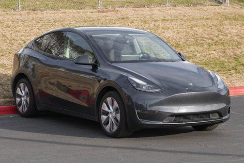 2024 Tesla Model Y Long Range Dual Motor All-Wheel Drive