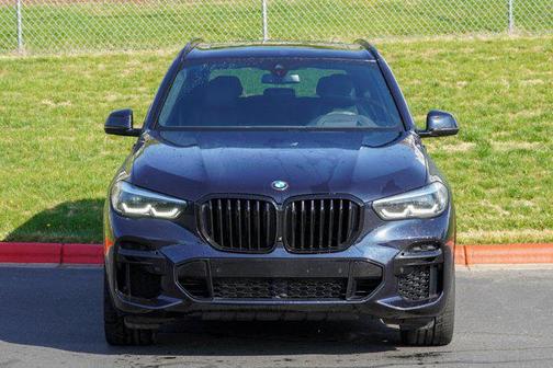 Carbon Black Metallic 2023 BMW X5 xDrive40i