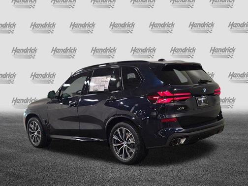 Carbon Black Metallic 2026 BMW X5 xDrive40i