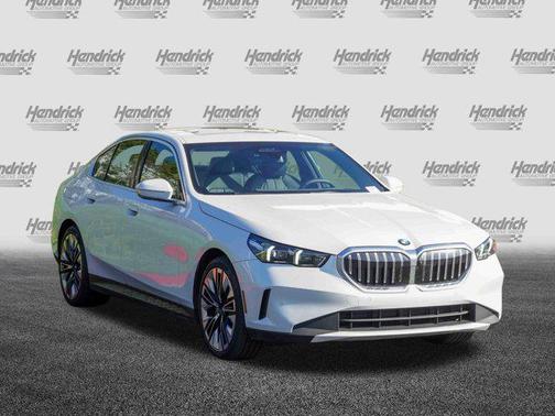 2025 BMW 540 i xDrive