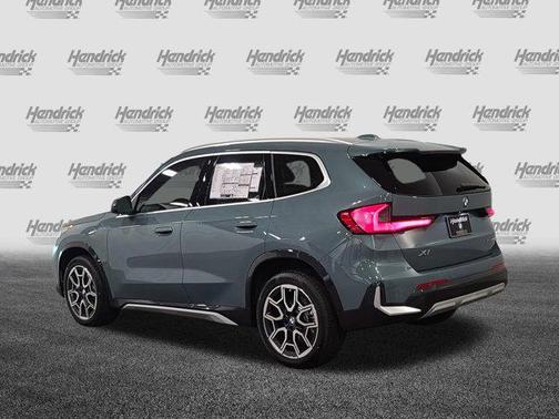 Cape York Green Metallic 2026 BMW X1 xDrive28i