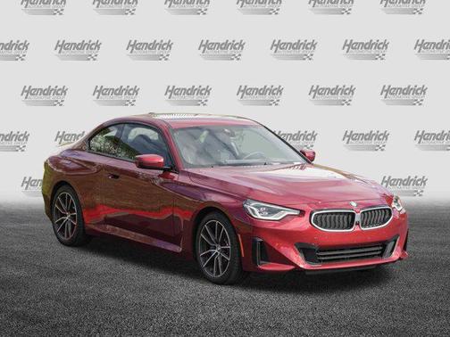 2025 BMW 230 i