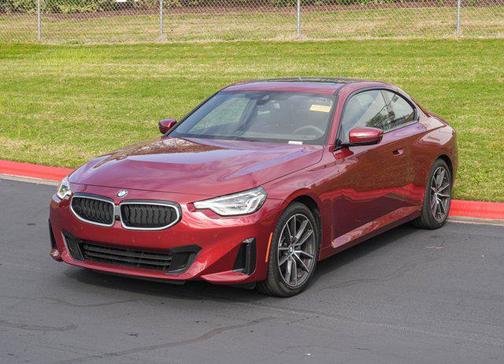 2025 BMW 230 i