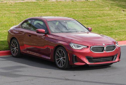 2025 BMW 230 i