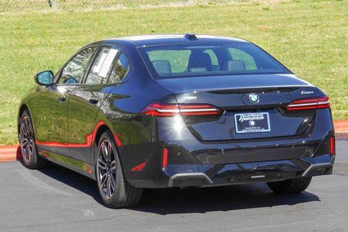 2025 BMW 530 xDrive
