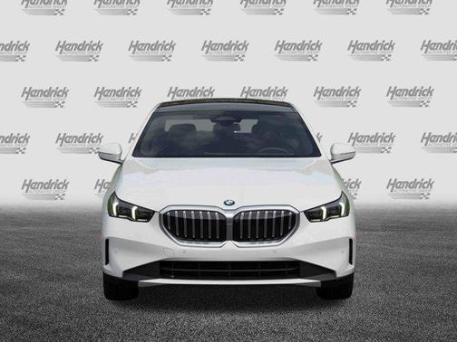 2025 BMW 530 i xDrive