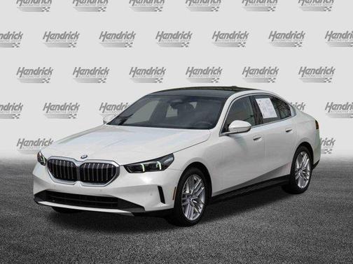 2025 BMW 530 i xDrive