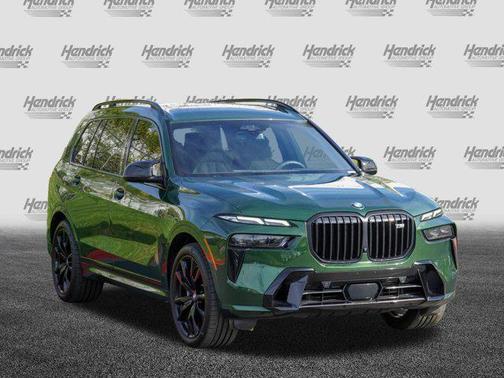 Manhattan Green Metallic 2025 BMW X7 M60i