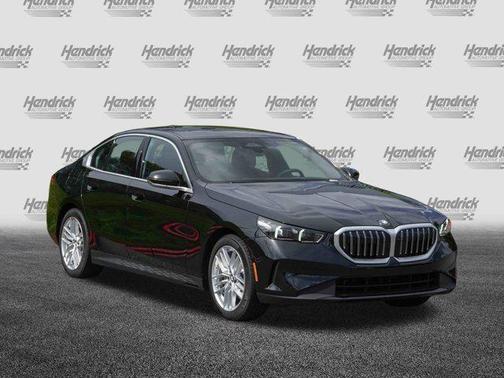 2025 BMW 530 i xDrive